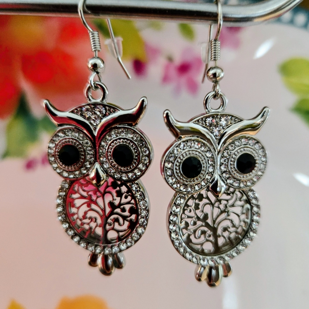 🦉 Locketique Silver Plated Owl Tree of Life Hook Earrings w/Austrian Crystals🦉